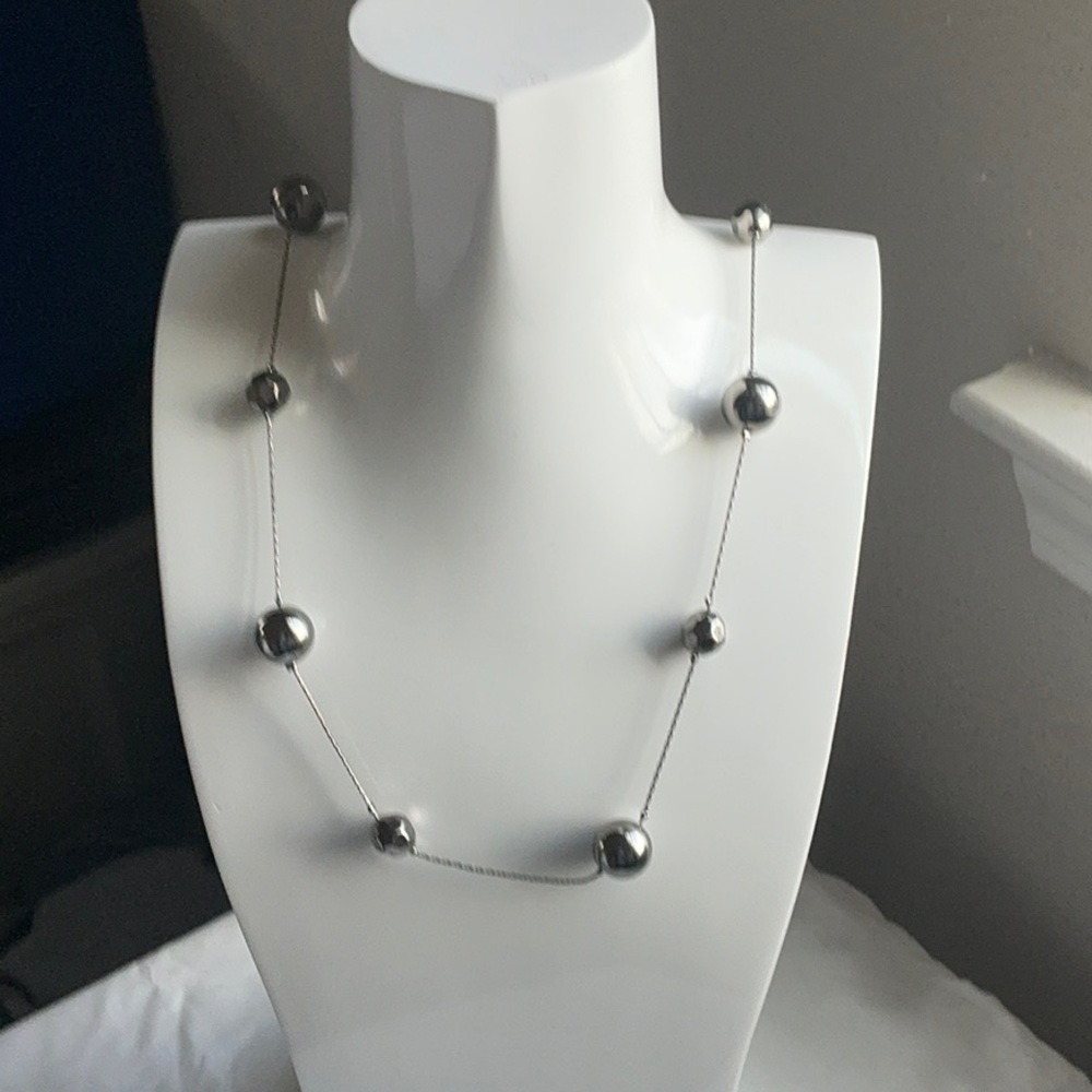 Silver toned beaded necklace 42” w/extender